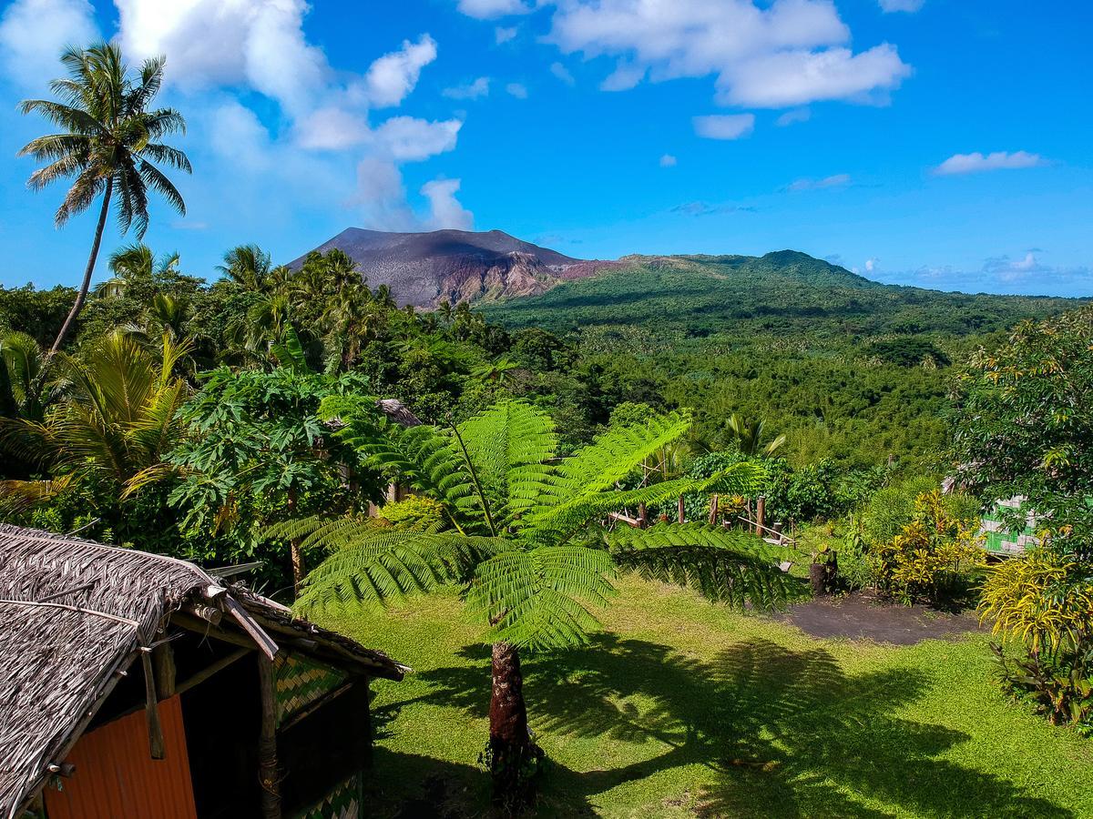 Castle Tree House And Bungalow White Sands Экстерьер фото